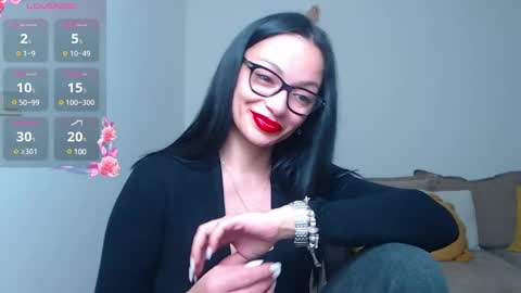 Snapshot of serenesophi chatting on February 2025 07:40:01 AM SereneSophi online show from February 2025 07:40:01 AM