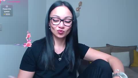 Snapshot of serenesophi chatting on February 2025 03:15:02 PM SereneSophi online show from February 2025 03:15:02 PM