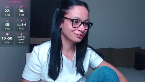 Snapshot of serenesophi chatting on March 2026 03:01:01 AM SereneSophi online show from March 2026 03:01:01 AM