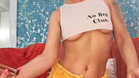 Snapshot of serenexxmilf chatting on September 2025 07:13:02 AM serenexx  your MILF online show from September 2025 07:13:02 AM