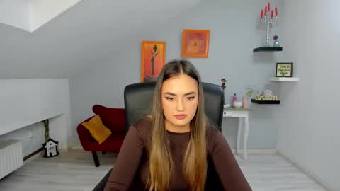 Snapshot of serenlys chatting on November 2025 08:31:01 PM serenlys online show from November 2025 08:31:01 PM