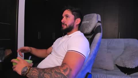 Sergi Mancini online show from December 2025 12:27:01 AM