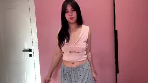 Snapshot of serinafaw chatting on June 2026 12:22:01 PM Mira online show from June 2026 12:22:01 PM