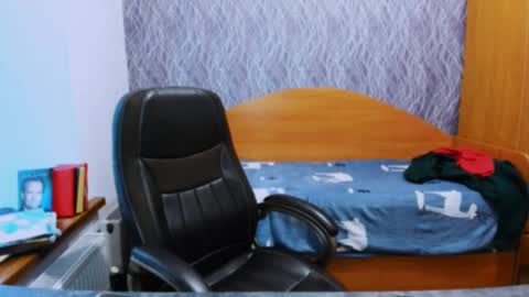 Snapshot of serpenttempter88 chatting on February 2025 07:10:01 AM VIOLA online show from February 2025 07:10:01 AM