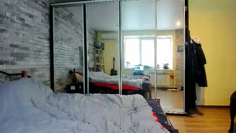 Snapshot of serpenttempter88 chatting on October 2025 05:19:02 AM VIOLA online show from October 2025 05:19:02 AM