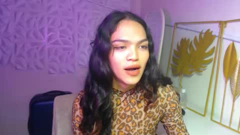 Bella online show from November 2025 06:12:01 PM