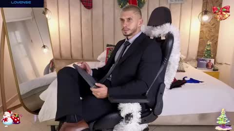 HEY IM SETH online show from December 2024 08:25:02 PM