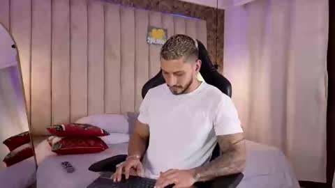 HEY IM SETH online show from January 2025 09:57:01 PM