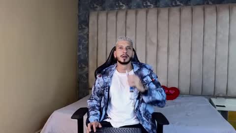 HEY IM SETH online show from February 2025 09:04:01 PM