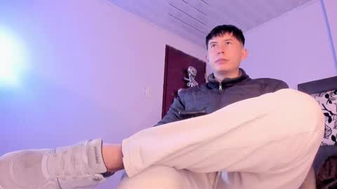 david  online show from November 2025 02:02:01 AM