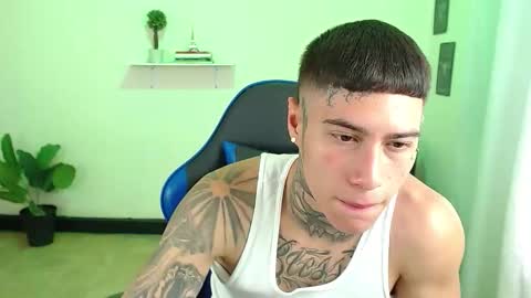 Snapshot of setthomas chatting on October 2025 03:34:01 PM Thomas online show from October 2025 03:34:01 PM