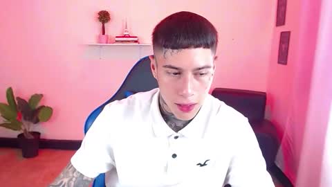 Snapshot of setthomas chatting on October 2025 02:51:02 PM Thomas online show from October 2025 02:51:02 PM