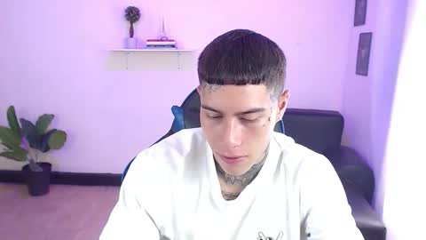 Snapshot of setthomas chatting on October 2025 03:14:02 PM Thomas online show from October 2025 03:14:02 PM