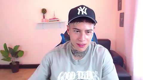 Snapshot of setthomas chatting on October 2025 03:46:01 PM Thomas online show from October 2025 03:46:01 PM