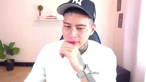 Snapshot of setthomas chatting on November 2025 03:34:01 PM Thomas online show from November 2025 03:34:01 PM