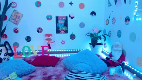 Snapshot of seuctive_woman57 chatting on December 2024 10:49:01 AM samy online show from December 2024 10:49:01 AM