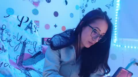 Snapshot of seuctive_woman57 chatting on January 2025 11:20:01 AM samy online show from January 2025 11:20:01 AM