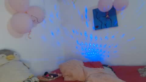 Karol y antony online show from November 2025 02:11:01 AM