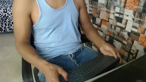 arnold online show from October 2025 09:26:02 PM