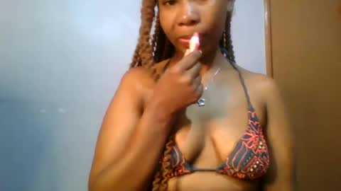 Snapshot of sexie_curvie chatting on February 2025 04:04:01 AM Maggie online show from February 2025 04:04:01 AM