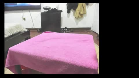 djones online show from September 2025 02:12:01 AM