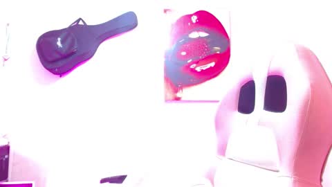 Snapshot of sexmilkdirty chatting on December 2024 11:58:01 PM sexmilkdirty online show from December 2024 11:58:01 PM