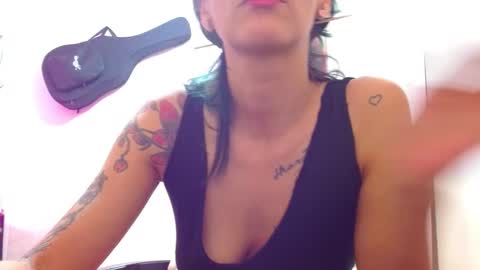 Snapshot of sexmilkdirty chatting on December 2024 09:20:01 PM sexmilkdirty online show from December 2024 09:20:01 PM