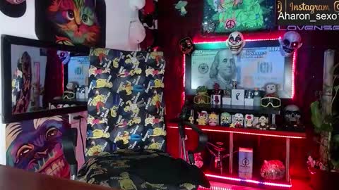 Aharon  ravelo online show from December 2025 10:49:02 PM