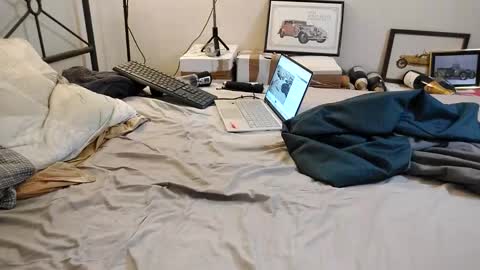sexobject001 online show from October 2025 08:44:01 AM