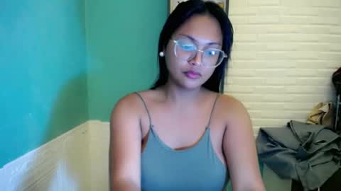 Snapshot of sexuallyattractive_mae chatting on July 2026 06:03:01 PM sexuallyattractive_mae online show from July 2026 06:03:01 PM