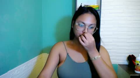 Snapshot of sexuallyattractive_mae chatting on July 2026 07:05:02 AM sexuallyattractive_mae online show from July 2026 07:05:02 AM