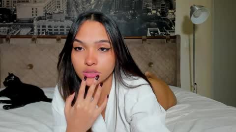 Andrea online show from April 2026 02:19:01 PM