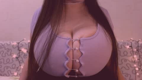 Snapshot of sexxgirlboy chatting on December 2024 02:21:01 PM Julia online show from December 2024 02:21:01 PM