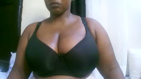 sexxi_ebony online show from March 2026 09:02:02 AM