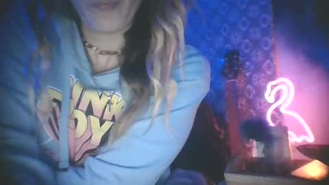 sexxileeah online show from December 2024 10:35:02 PM