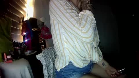 Snapshot of sexxileeah42o chatting on September 2025 08:21:01 PM Leeah CloudZzz online show from September 2025 08:21:01 PM