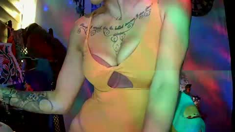 Snapshot of sexxileeah42o chatting on September 2025 11:34:02 AM Leeah CloudZzz online show from September 2025 11:34:02 AM