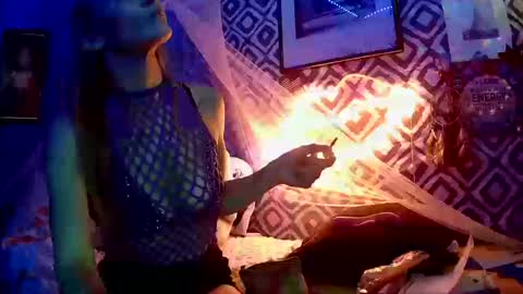 Snapshot of sexxileeah42o chatting on October 2025 07:59:01 PM Leeah CloudZzz online show from October 2025 07:59:01 PM