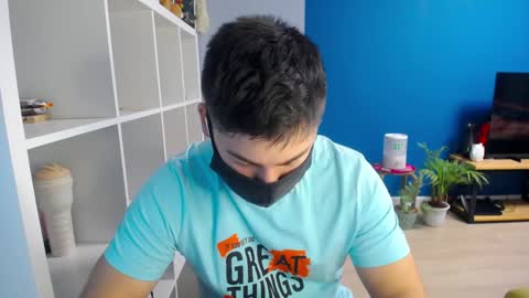 Snapshot of sexxxdickbig chatting on February 2025 07:38:02 PM Tommy online show from February 2025 07:38:02 PM