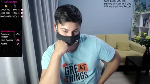 Snapshot of sexxxdickbig chatting on October 2025 08:14:02 PM Tommy online show from October 2025 08:14:02 PM