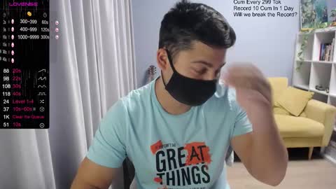 Snapshot of sexxxdickbig chatting on October 2025 11:14:02 AM Tommy online show from October 2025 11:14:02 AM