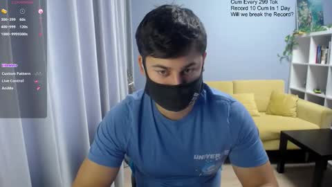 Snapshot of sexxxdickbig chatting on November 2025 07:51:02 AM Tommy online show from November 2025 07:51:02 AM