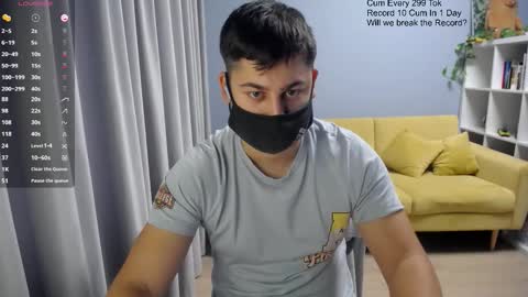 Snapshot of sexxxdickbig chatting on November 2025 06:45:02 AM Tommy online show from November 2025 06:45:02 AM