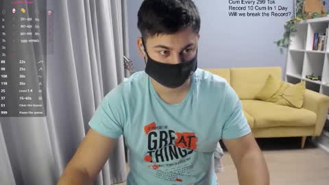 Snapshot of sexxxdickbig chatting on December 2025 07:16:02 AM Tommy online show from December 2025 07:16:02 AM