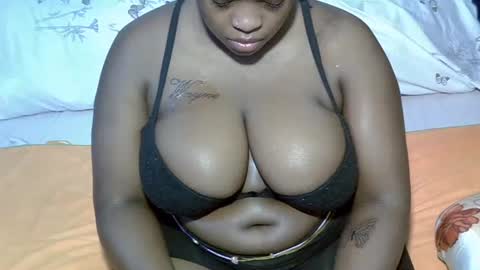 Snapshot of sexxy_brii chatting on November 2025 10:12:01 PM sexxy_brii online show from November 2025 10:12:01 PM