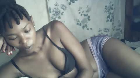 Snapshot of sexxy_curvy23 chatting on February 2026 05:08:01 AM sexxy_curvy23 online show from February 2026 05:08:01 AM