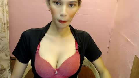 Dahlia online show from April 2026 04:26:02 AM