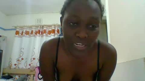 Snapshot of sexxy_kendrah chatting on October 2025 06:19:02 PM lorna online show from October 2025 06:19:02 PM