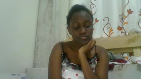 Snapshot of sexxy_kendrah chatting on October 2025 07:19:02 PM lorna online show from October 2025 07:19:02 PM