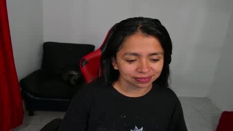 Snapshot of sexxyhot23 chatting on December 2024 04:00:02 AM LINDA online show from December 2024 04:00:02 AM